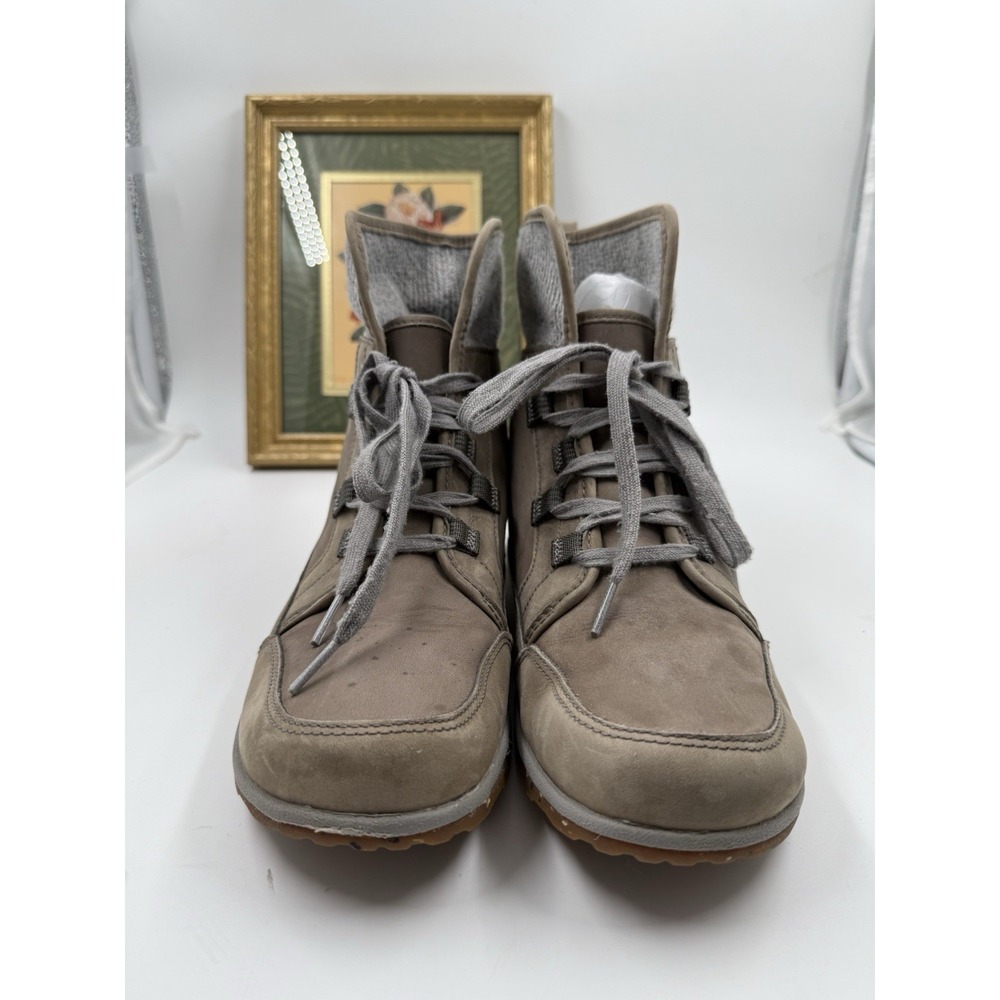 Women's Chaco Barbary Ankle Boots Shoes Size US 9.5 Brown Leather Wool Lace Up